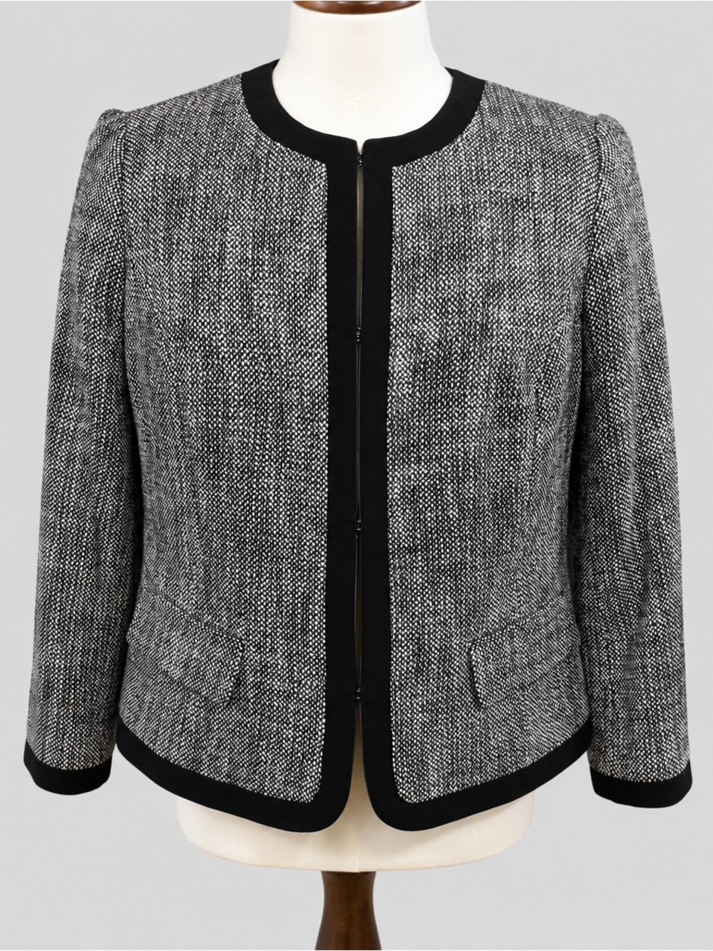 Talbots Black White Tweed Collarless Blazer Jacket Size 12 Classic Career Office